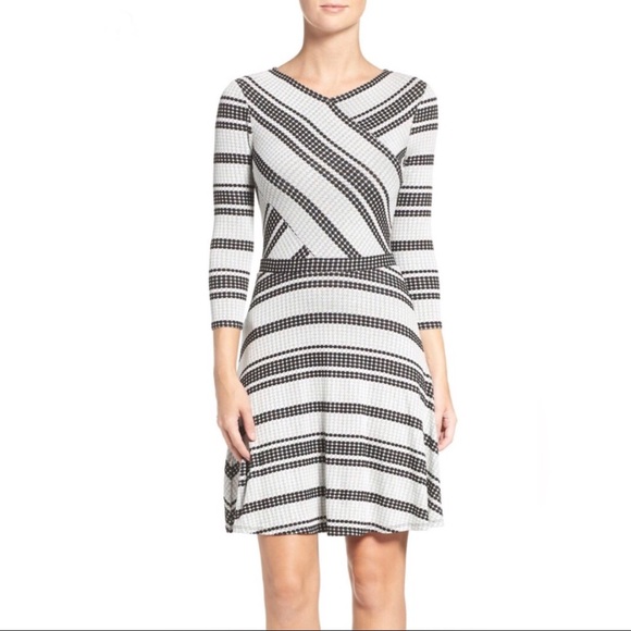 BCBGMaxAzria Kenji Striped Dress Fit & Flare (L) - Picture 2 of 5